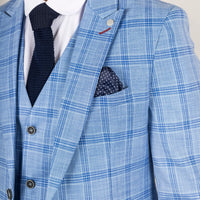 Traje de tres piezas a cuadros azul claro para hombre de Plowman