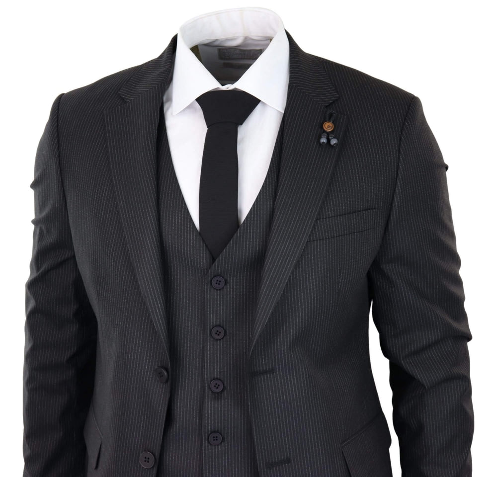 Traje de tres piezas negro a rayas finas - RC20-02