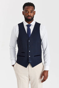 Traje a cuadros color crema Regent con chaleco azul marino Regent en contraste.