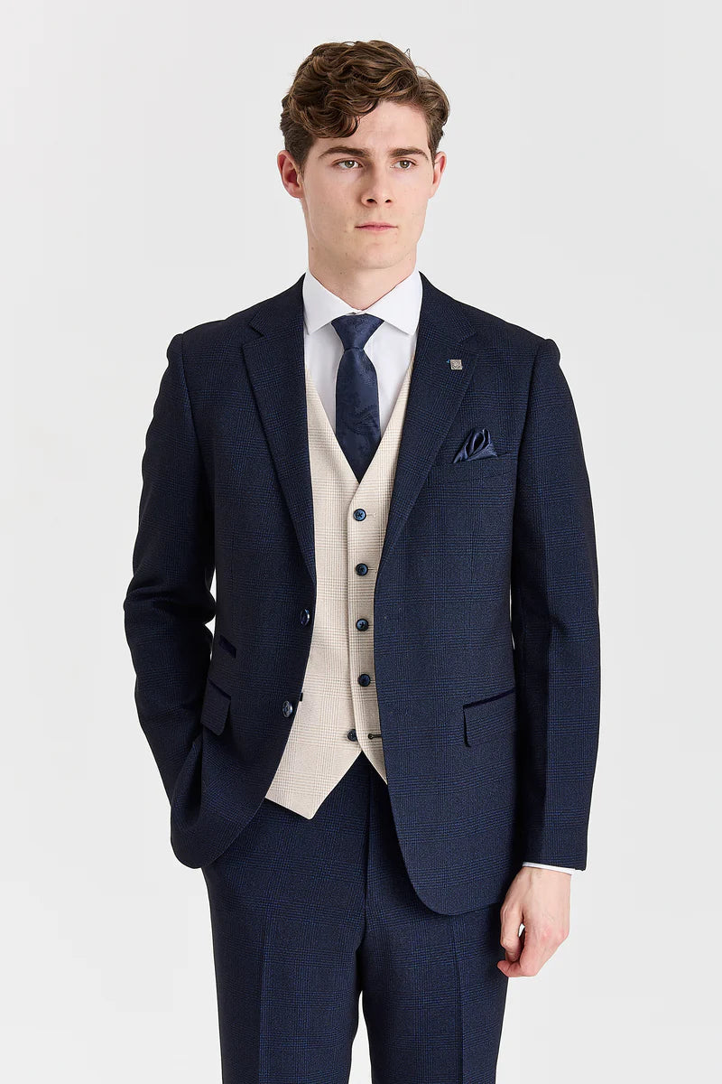 Traje a cuadros azul marino Regent con chaleco color crema Regent en contraste.