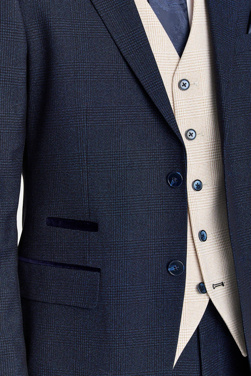 Traje a cuadros azul marino Regent con chaleco color crema Regent en contraste.