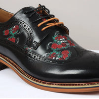 Ross - Zapatos brogue de cuero negro con estampado floral y calavera para hombre