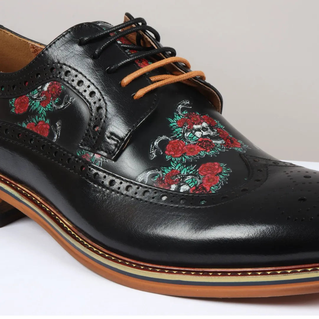 Ross - Zapatos brogue de cuero negro con estampado floral y calavera para hombre