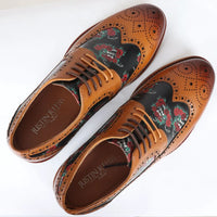 Ross - Zapatos brogue de cuero marrón con estampado floral y calavera para hombre