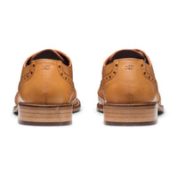 Zapatos brogue con cordones para hombre, sastrería clásica, color marrón claro, estilo vintage, formal y elegante.
