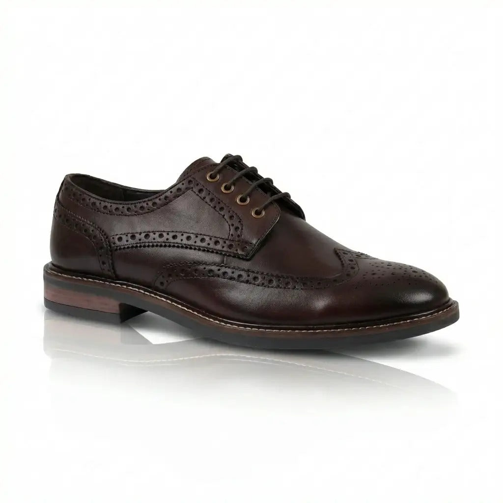 Zapatos Stokes para hombre, de piel marrón, con puntera de ala y cordones, estilo brogue.
