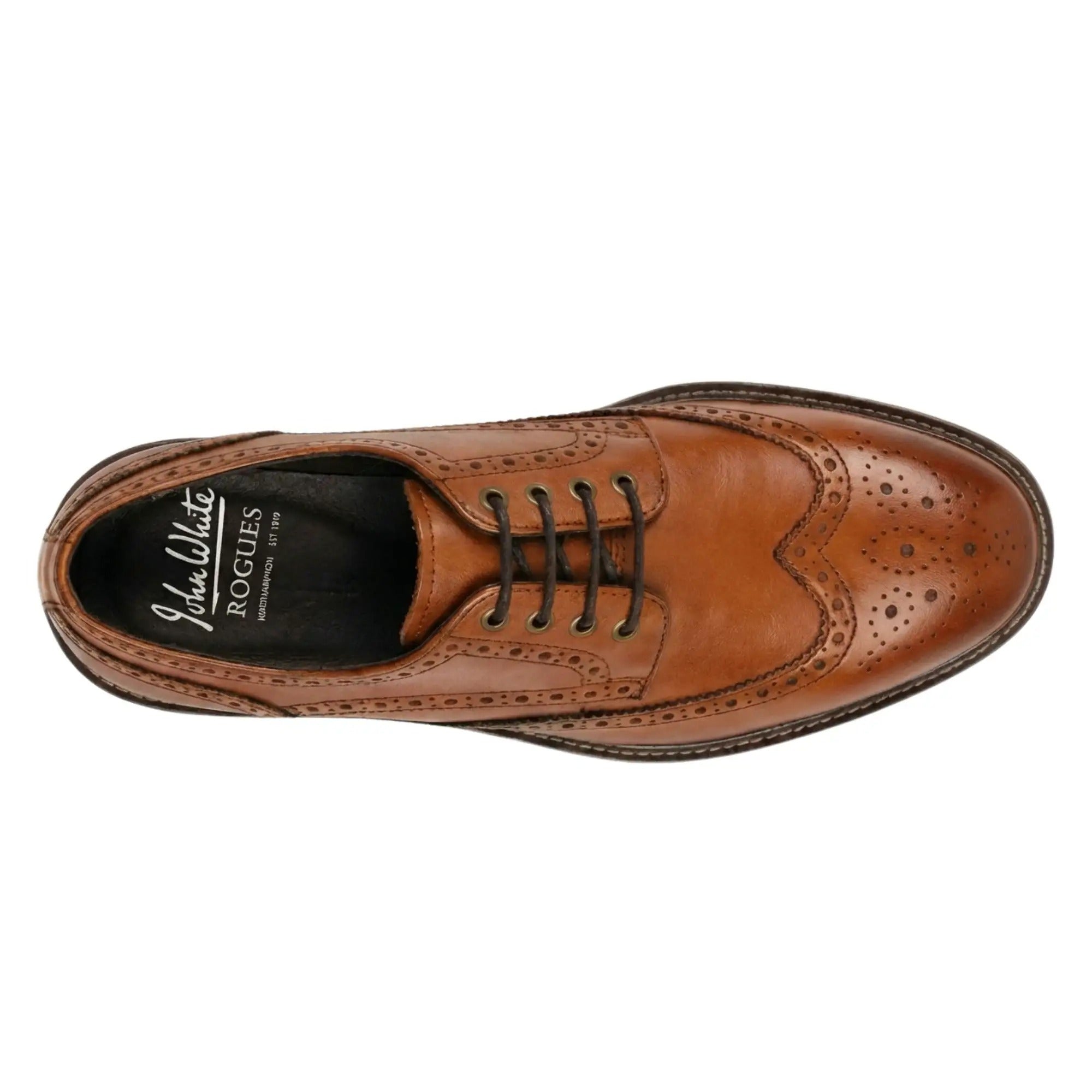 Zapatos Stokes para hombre, de piel color camel, con puntera de ala y cordones.