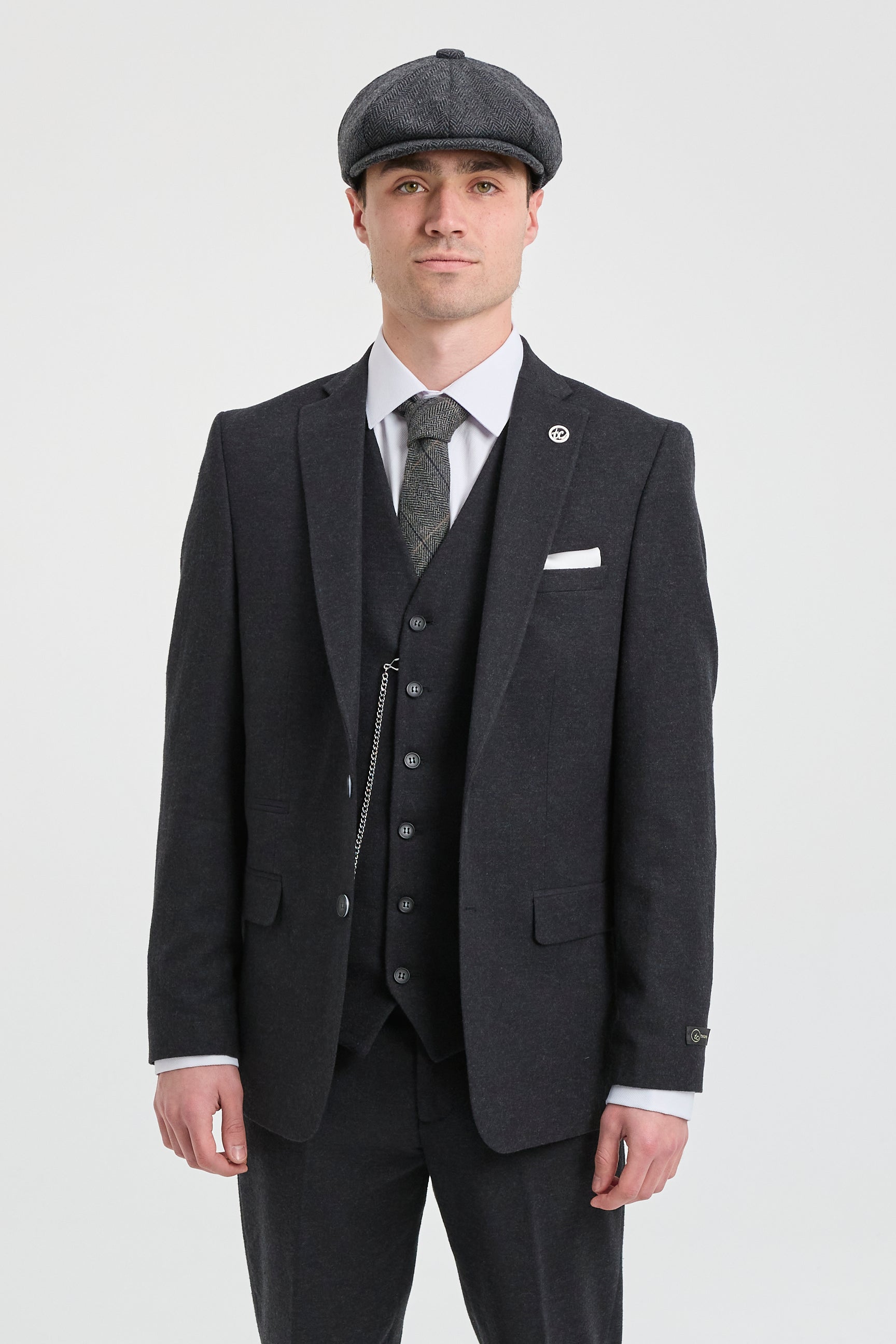 Traje negro vintage de hombre de los años 20