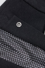 Traje negro vintage de hombre de los años 20