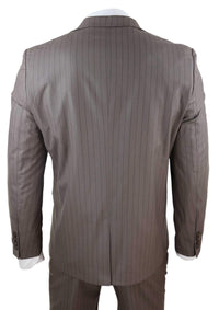 Traje de hombre de tres piezas a rayas color beige