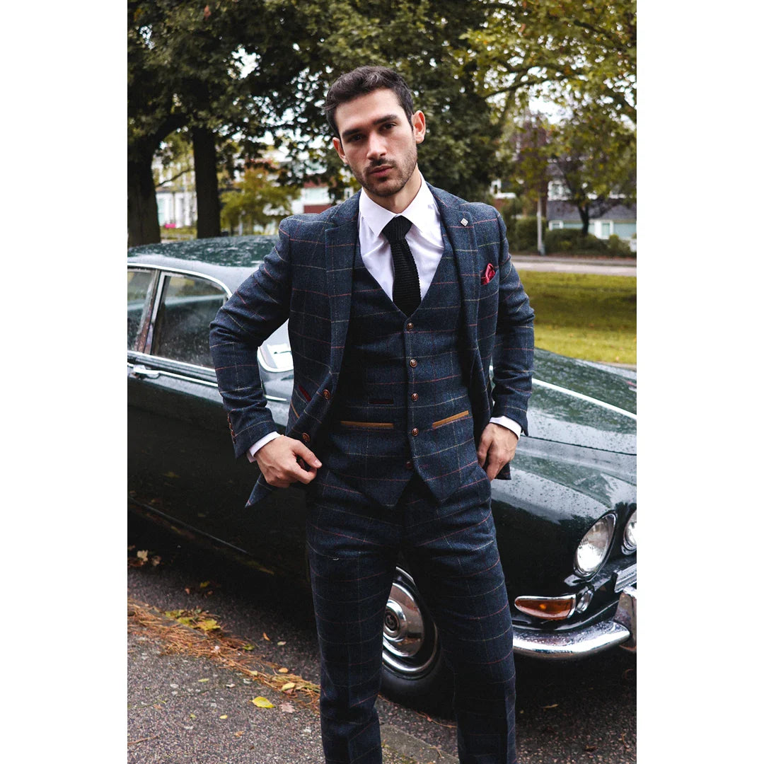 Traje de tres piezas de tweed a cuadros azul marino para hombre de Thomas