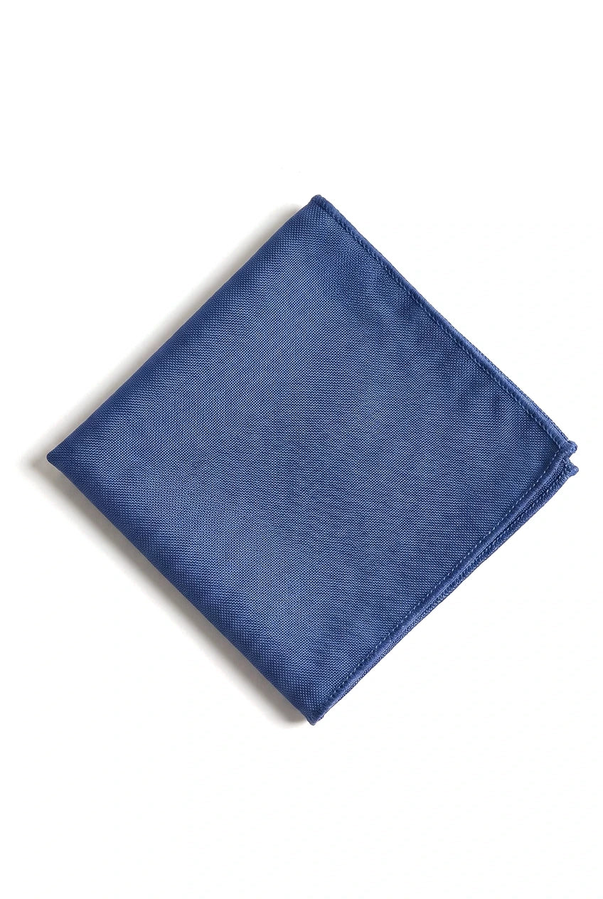 Conjunto de corbata y pañuelo