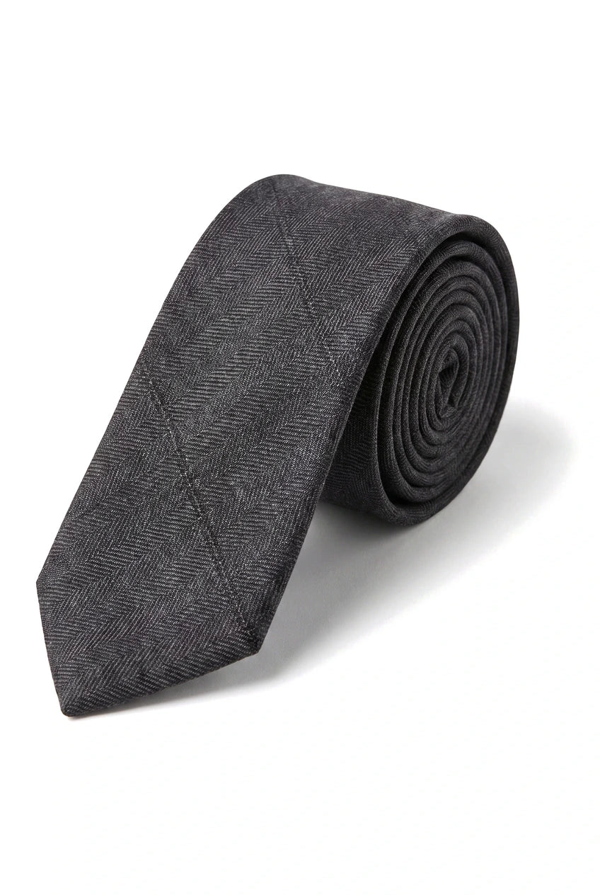 Conjunto de corbata y pañuelo