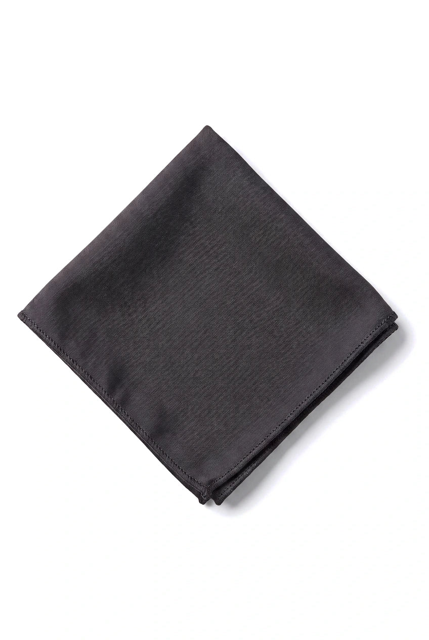 Conjunto de corbata y pañuelo