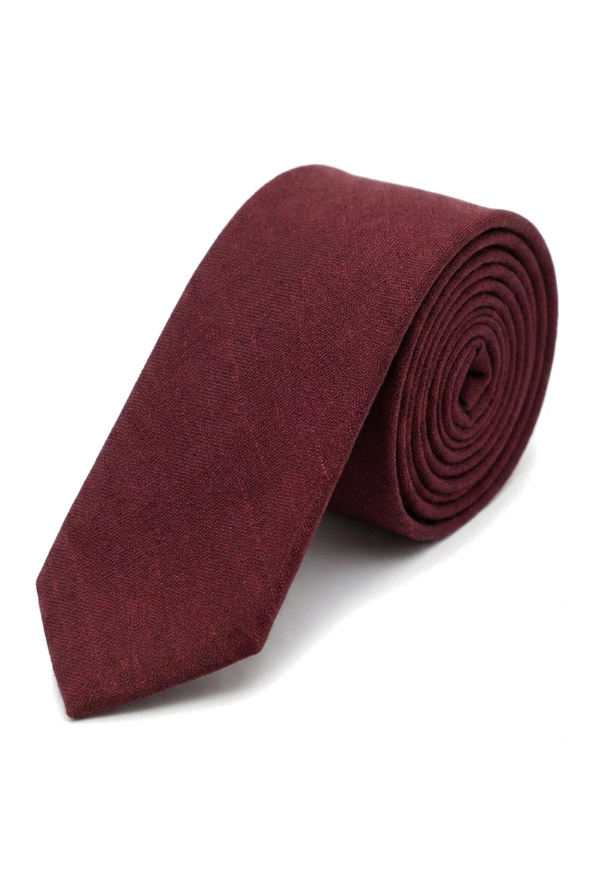 Conjunto de corbata y pañuelo
