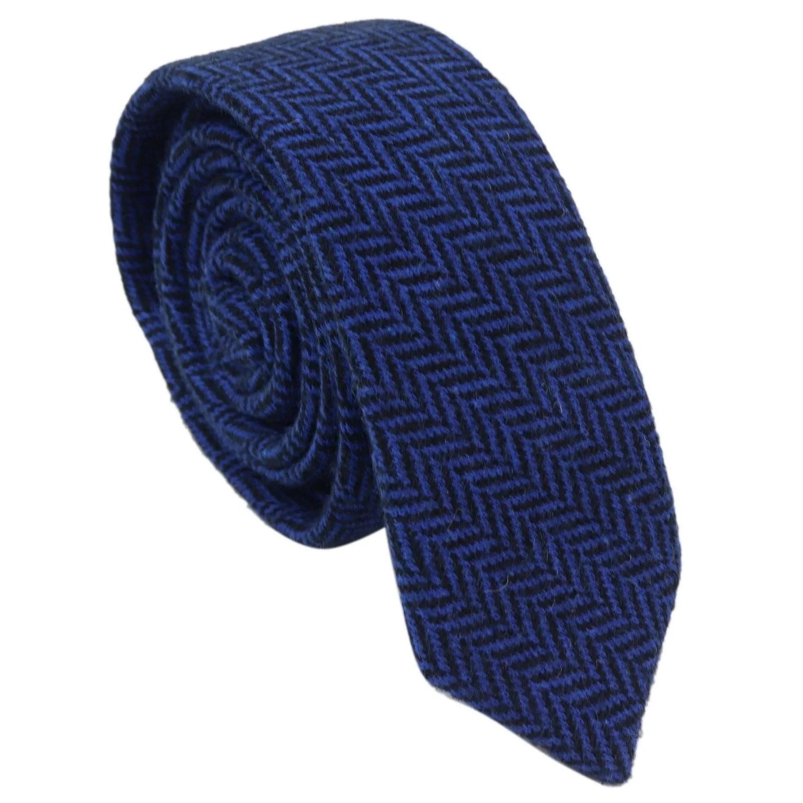 Conjunto de corbata y pañuelo de tweed azul para hombre. Clásico diseño británico de lana con estampado de espiga.