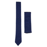 Conjunto de corbata y pañuelo de tweed azul para hombre. Clásico diseño británico de lana con estampado de espiga.