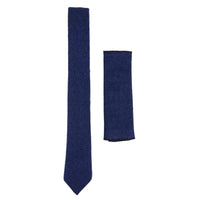 Conjunto de corbata y pañuelo de tweed azul para hombre. Clásico diseño británico de lana con estampado de espiga.
