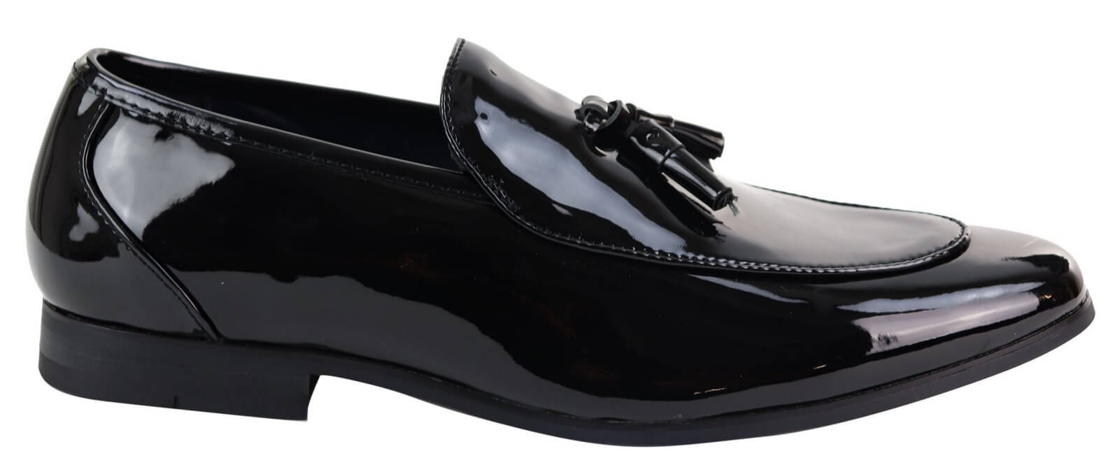 Zapatos de hombre negros de charol con borla