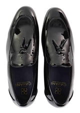 Zapatos de hombre negros de charol con borla