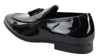 Zapatos de hombre negros de charol con borla