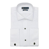 Camisa blanca de hombre con cuello de alas, plisada, estilo esmoquin, con puños dobles y acabado satinado de algodón.