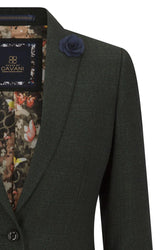 Blazer de tweed verde a cuadros para mujer, chaqueta clásica de caza de lana, estilo vintage de los años 20. Retro.