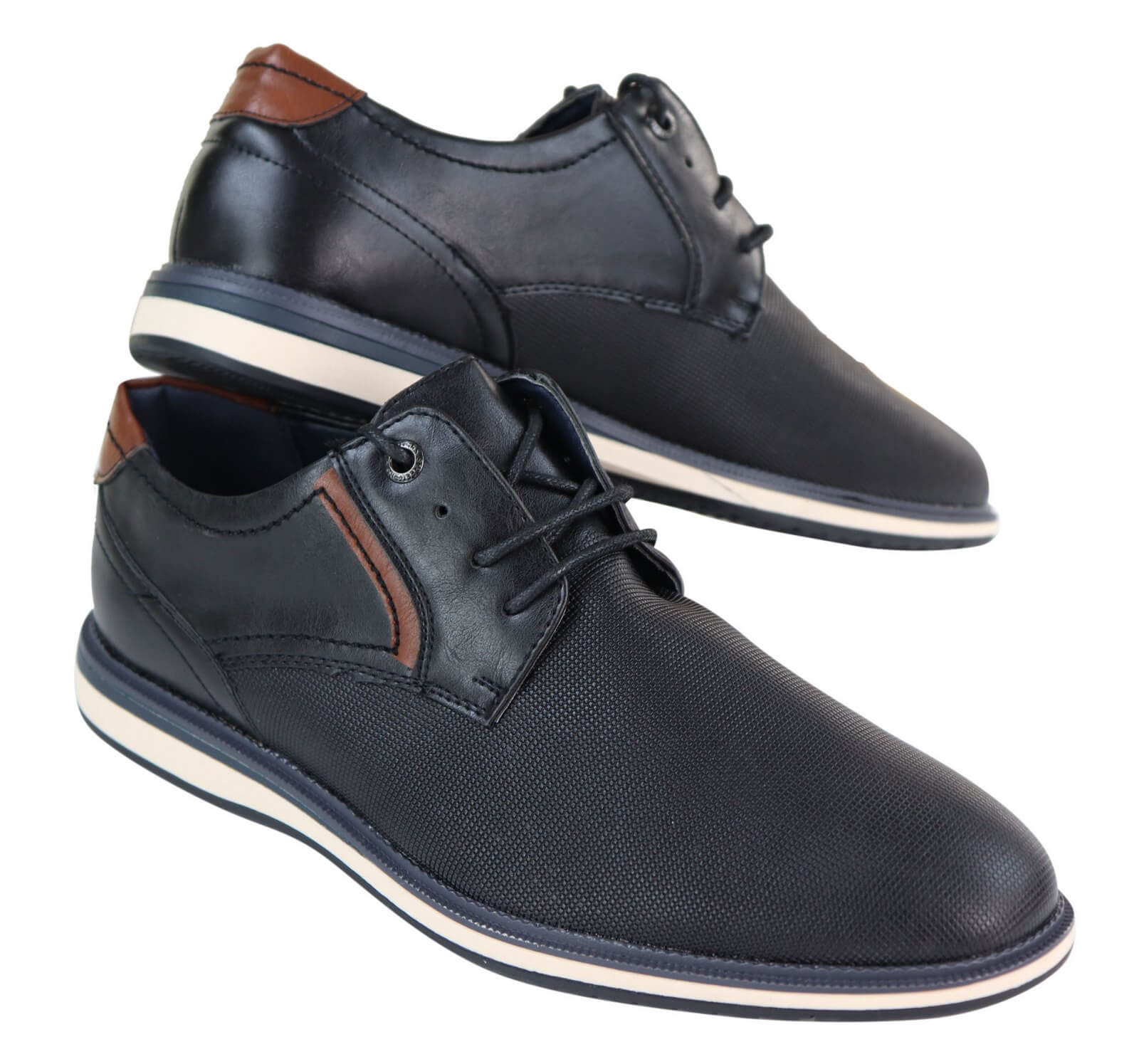 Zapatillas negras con cordones para hombre